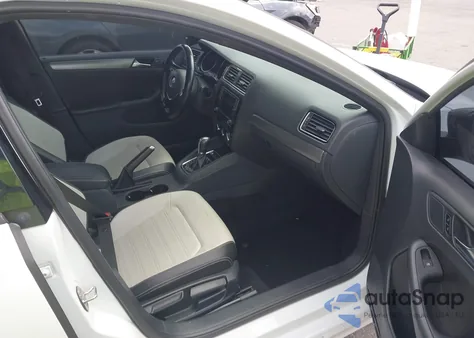 2016 Volkswagen Jetta 1.8T Sport from USA, damaged, VIN 3VWD17AJ7GM292152